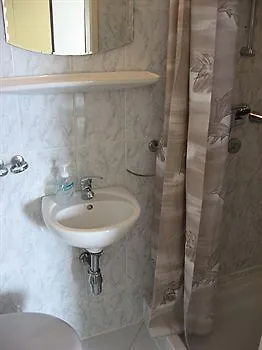 Mira Sea Front Hotel 3*