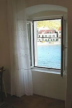 Mira Sea Front 3*
