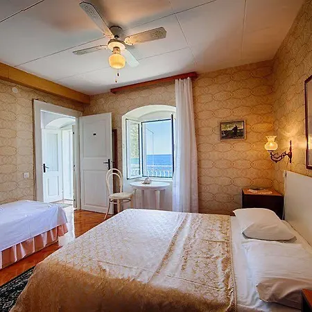 Hotel Mira Sea Front